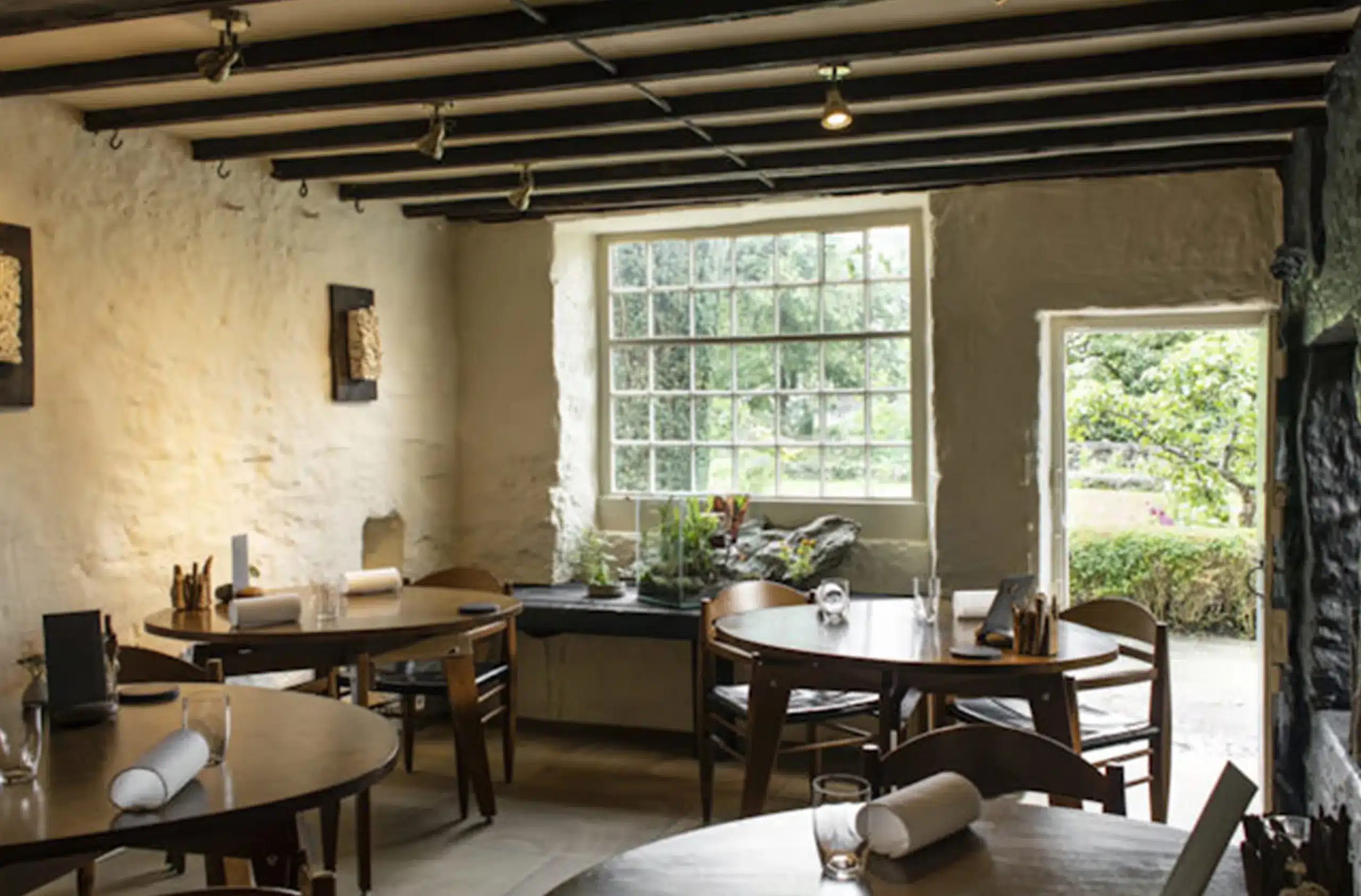 L'Enclume a fine dining michelin star experience in the lake district, country accommodation near nice restaurants
