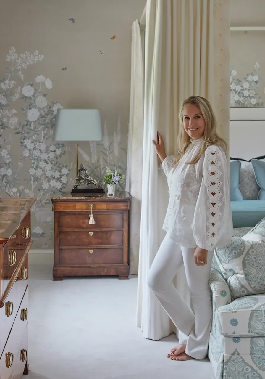 Katharine-Pooley-Design-Digest-Bedside-Tables-Journal8-aspect-ratio-0-0